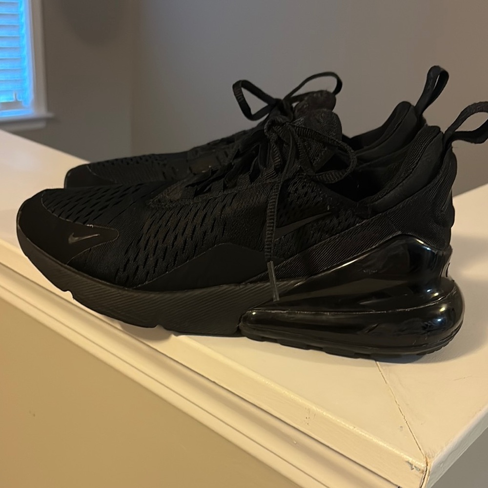 Nike Men's Black Air Max Sneakers